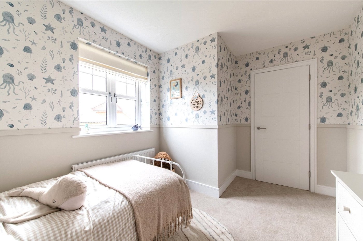 4 bedroom house for sale in Newington | Robinson Michael & Jackson