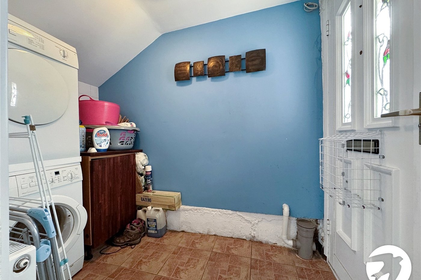2 bedroom house for sale in Newington | Robinson Michael & Jackson