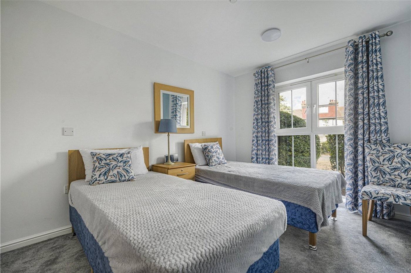 2 bedroom property for sale in Orpington | Robinson Jackson