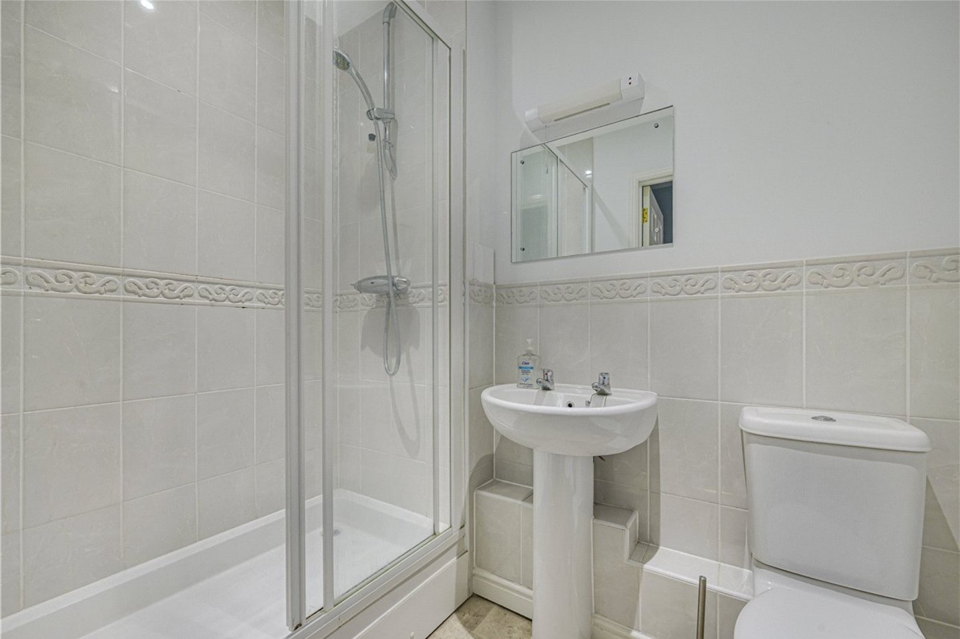 2 bedroom property for sale in Orpington | Robinson Jackson