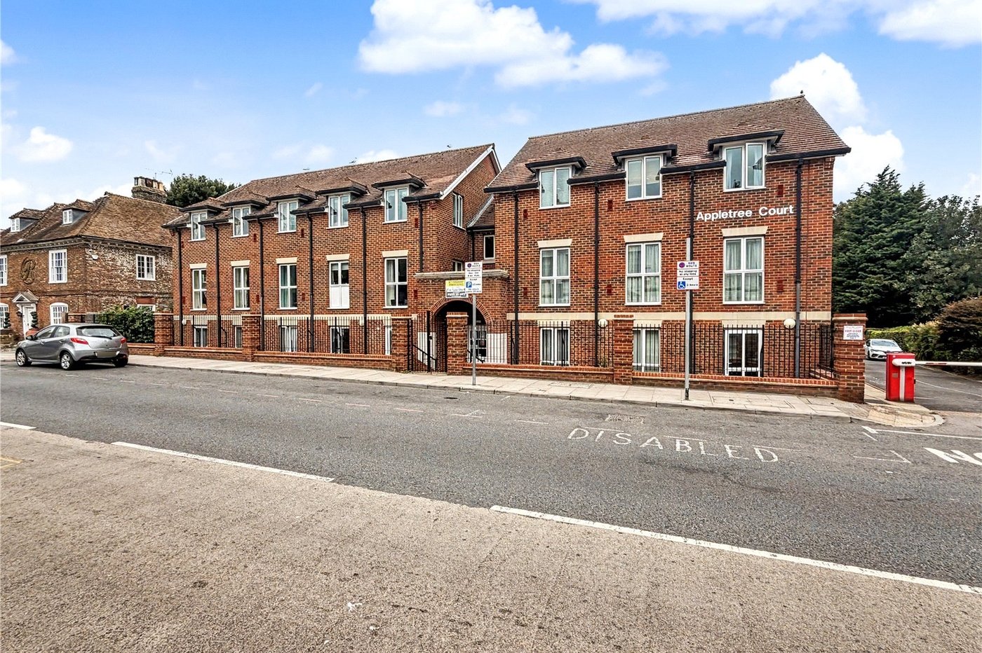 1 bedroom property for sale in Rainham | Robinson Michael & Jackson