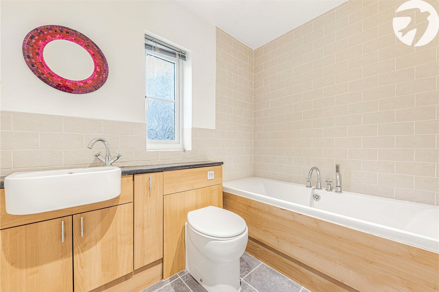 5 bedroom house for sale in Dartford | Robinson Jackson