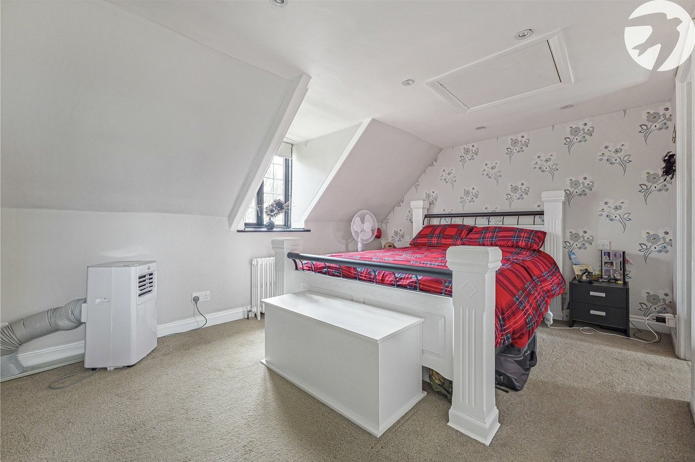 3 bedroom house for sale in Highlands Hill | Robinson Jackson