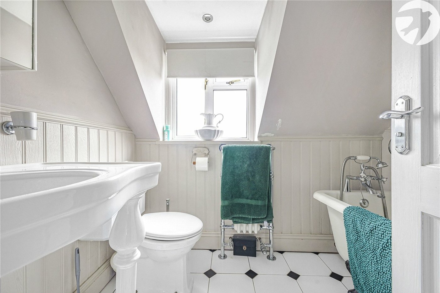 3 bedroom house for sale in Highlands Hill | Robinson Jackson