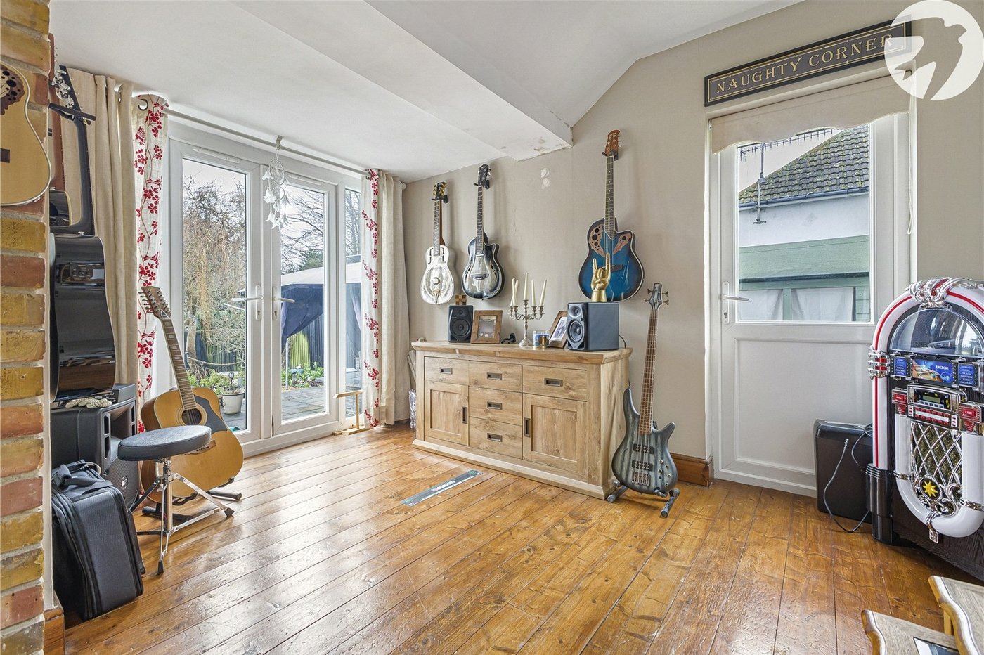 3 bedroom house for sale in Highlands Hill | Robinson Jackson