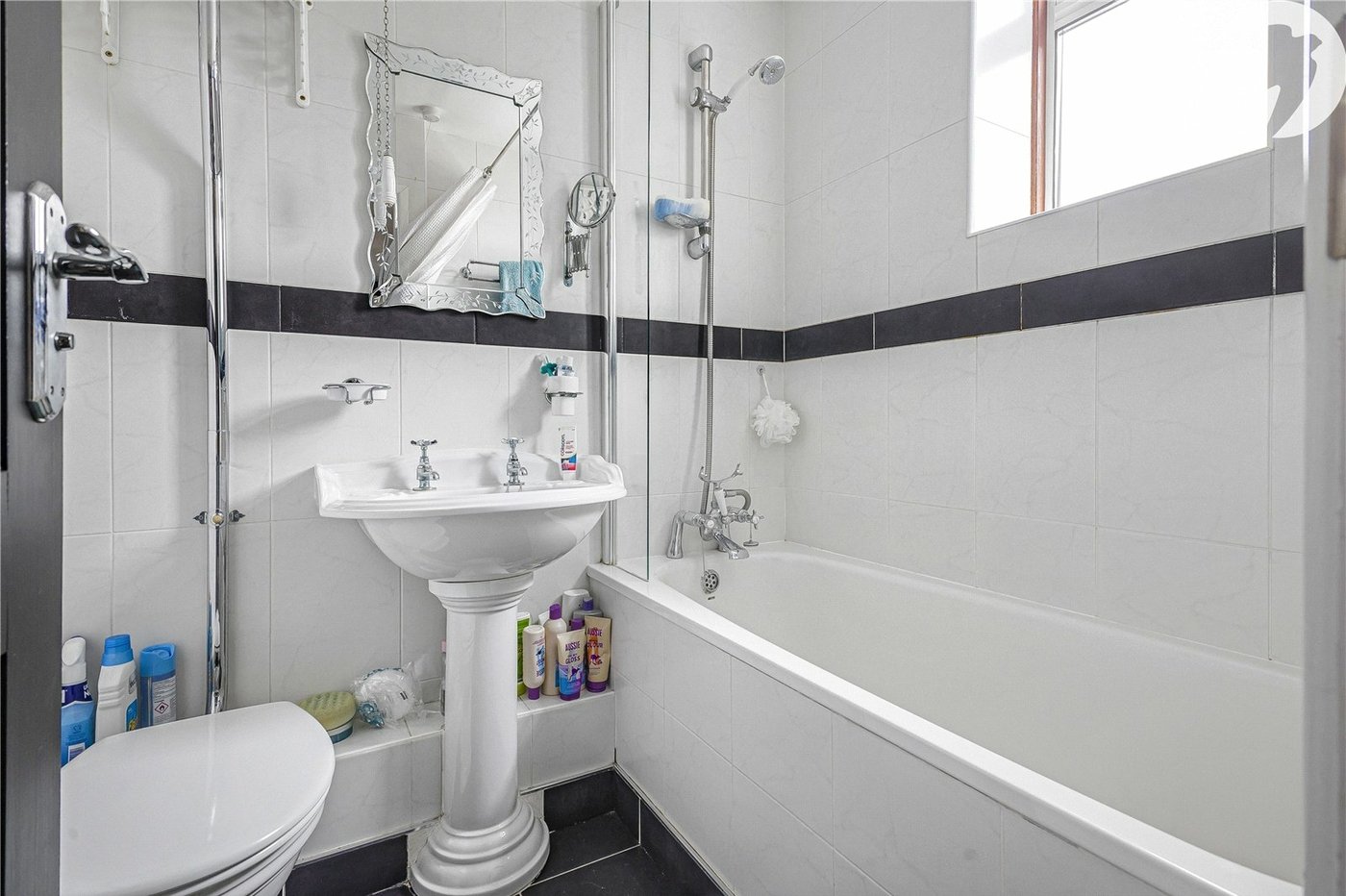 3 bedroom house for sale in Highlands Hill | Robinson Jackson