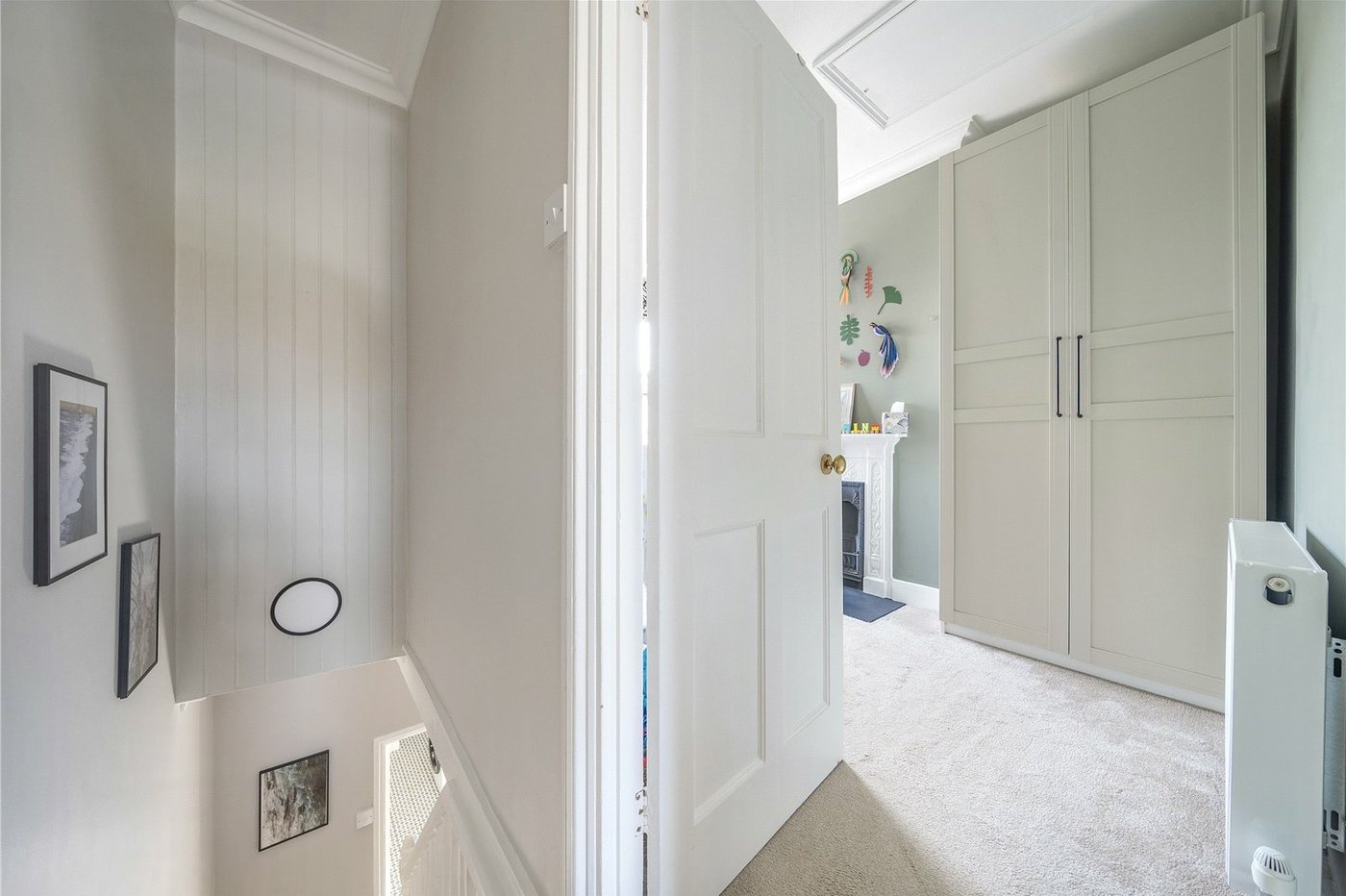 2 bedroom house for sale in London | Robinson Jackson