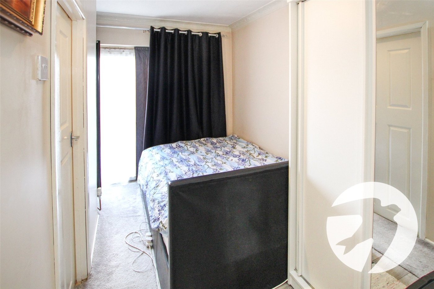 3 bedroom house for sale in London | Robinson Jackson