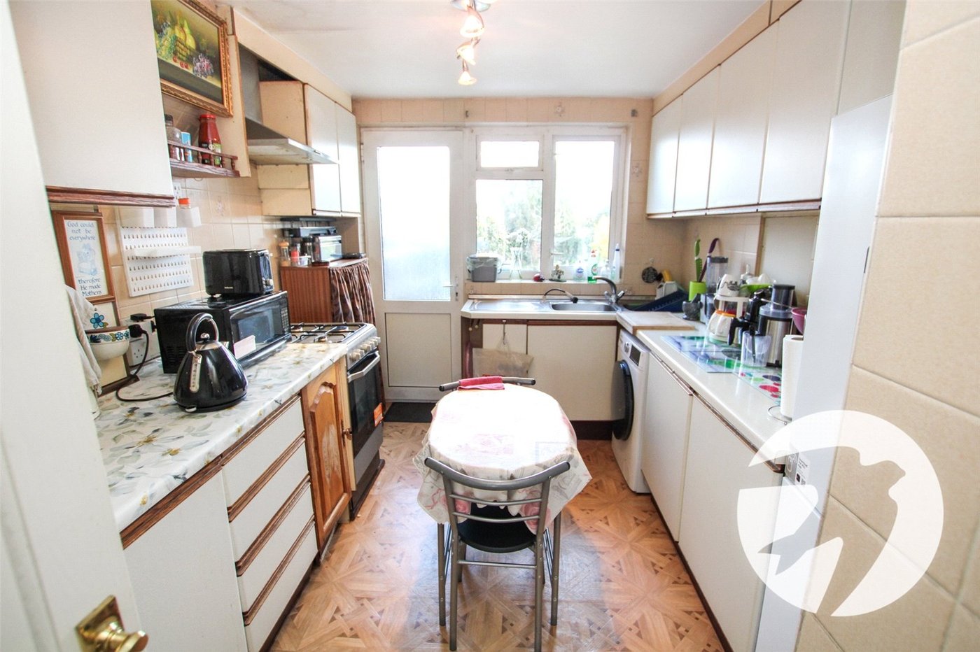 3 bedroom house for sale in London | Robinson Jackson