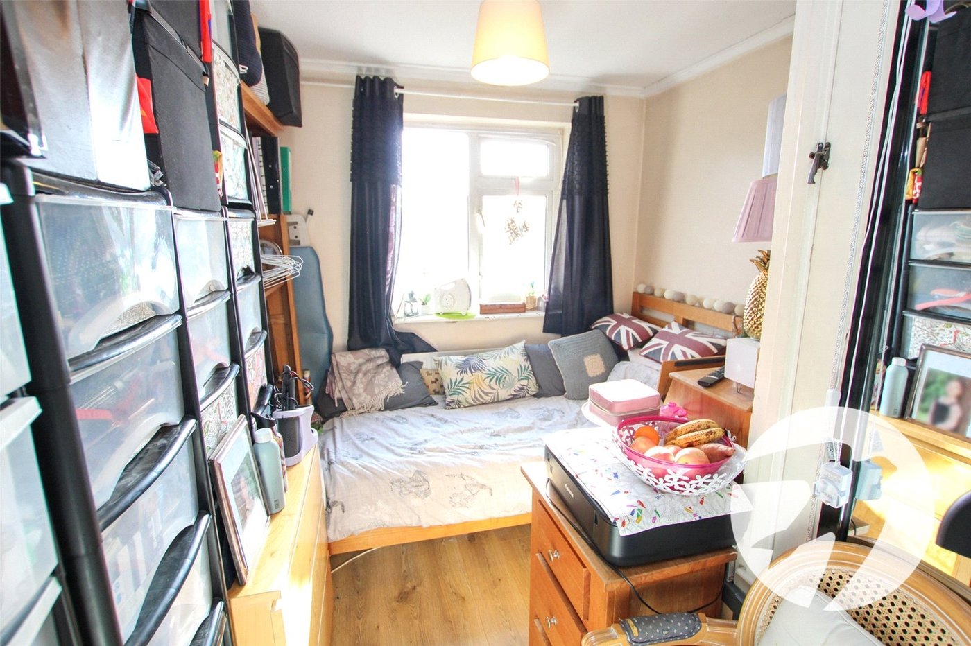 3 bedroom house for sale in London | Robinson Jackson