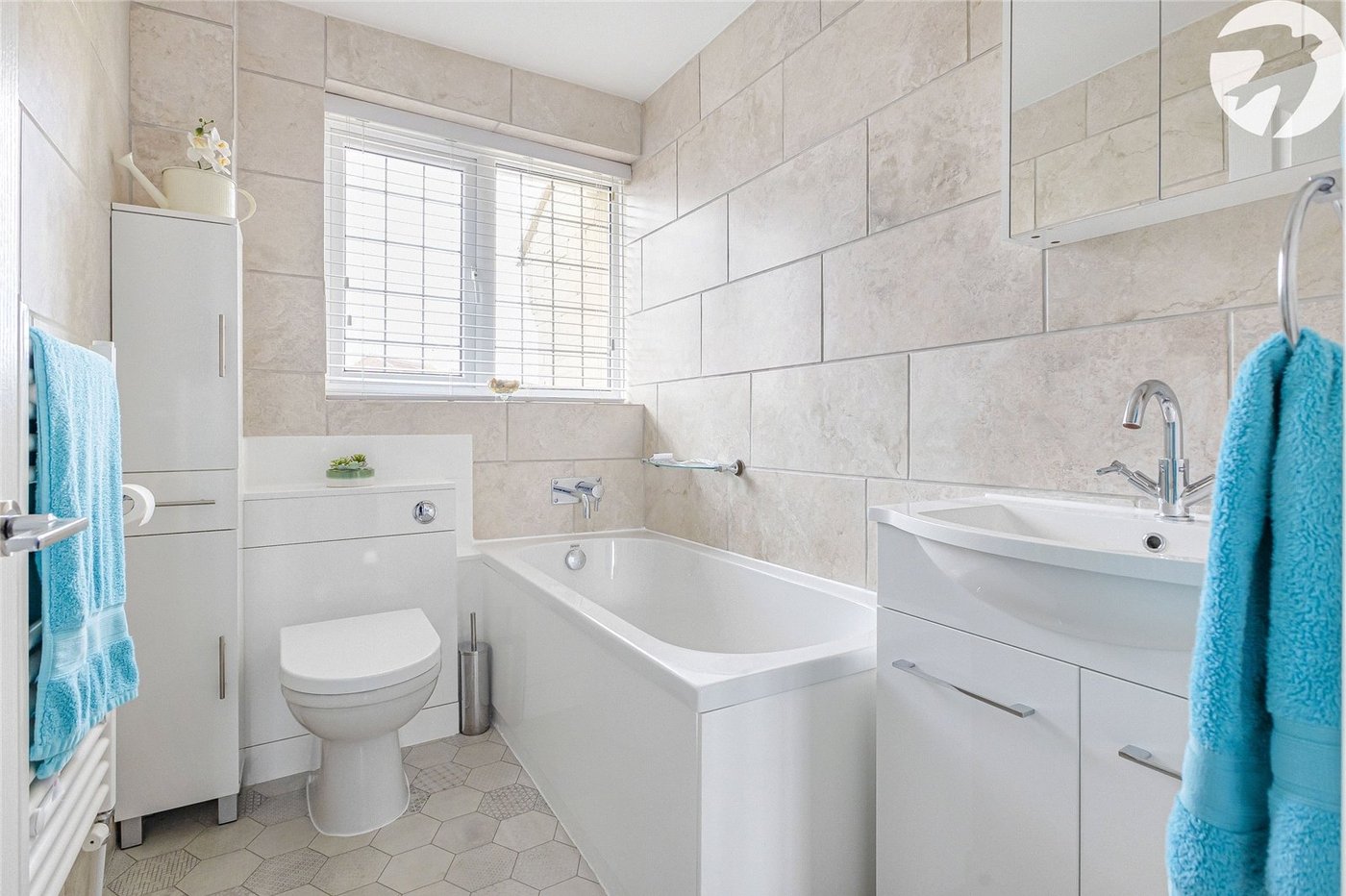 2 bedroom house for sale in Rochester | Robinson Michael & Jackson