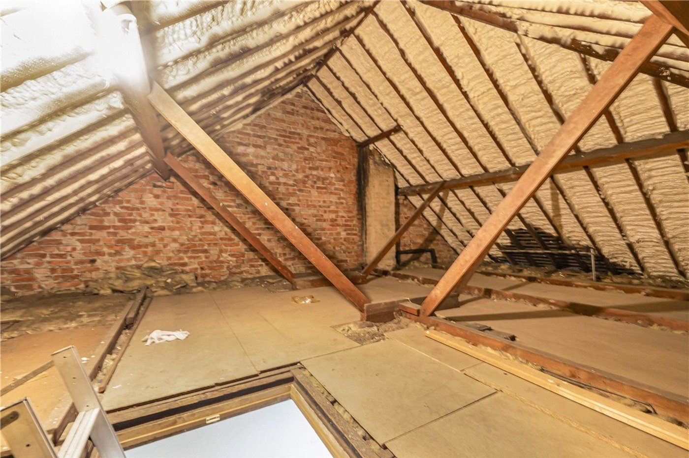 2 bedroom bungalow for sale in Orpington | Robinson Jackson