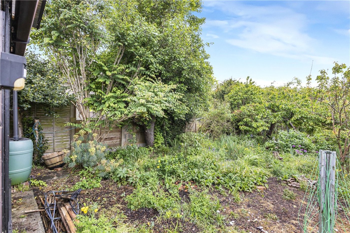 2 bedroom bungalow for sale in Orpington | Robinson Jackson