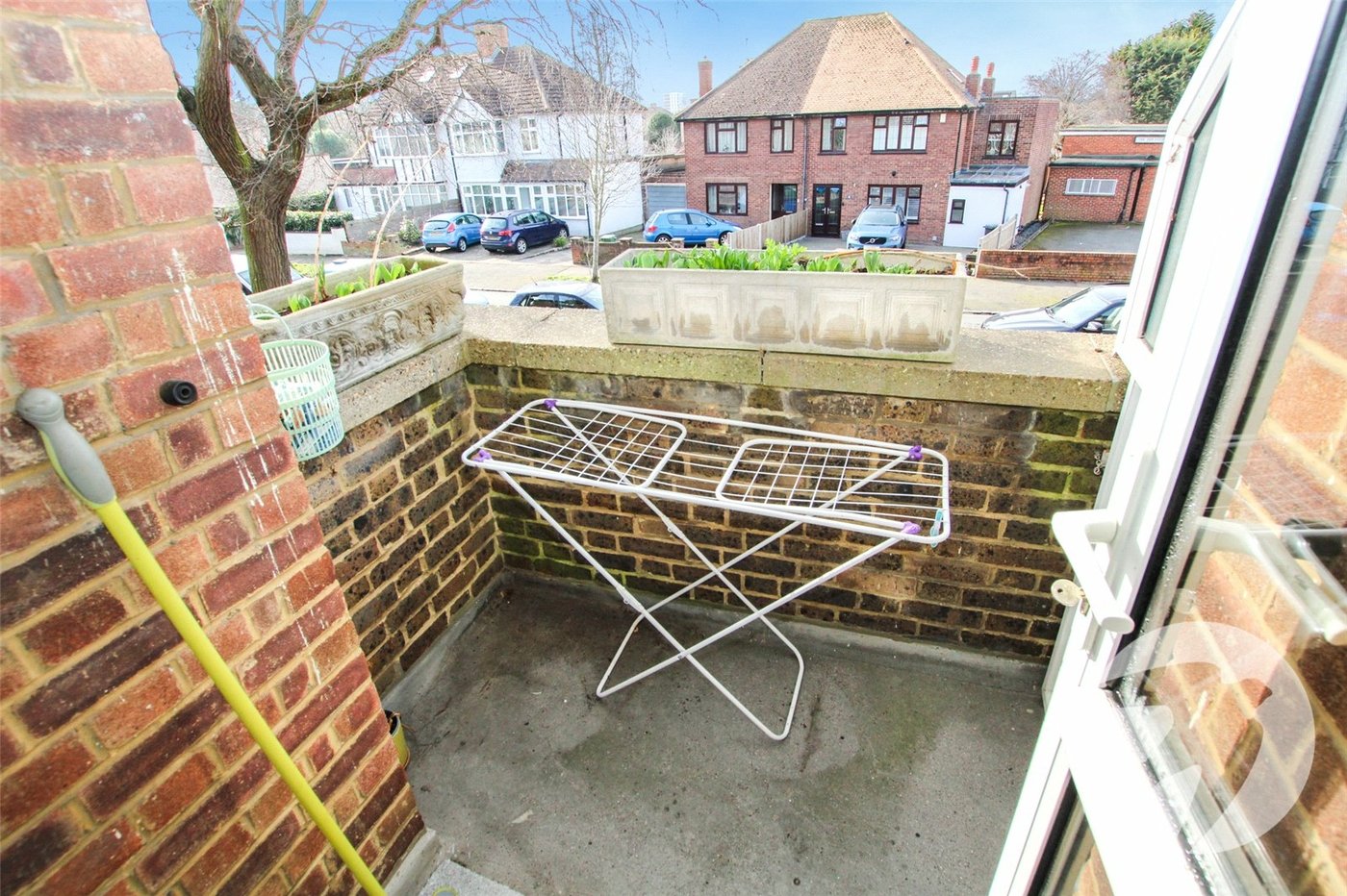 3 bedroom property for sale in Beaconsfield Road | Robinson Jackson