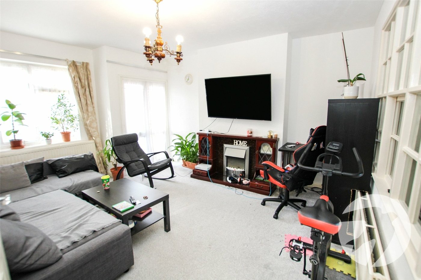 3 bedroom property for sale in Beaconsfield Road | Robinson Jackson