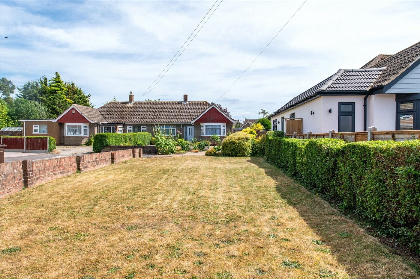 2 bedroom bungalow for sale in Istead Rise | Robinson Michael & Jackson