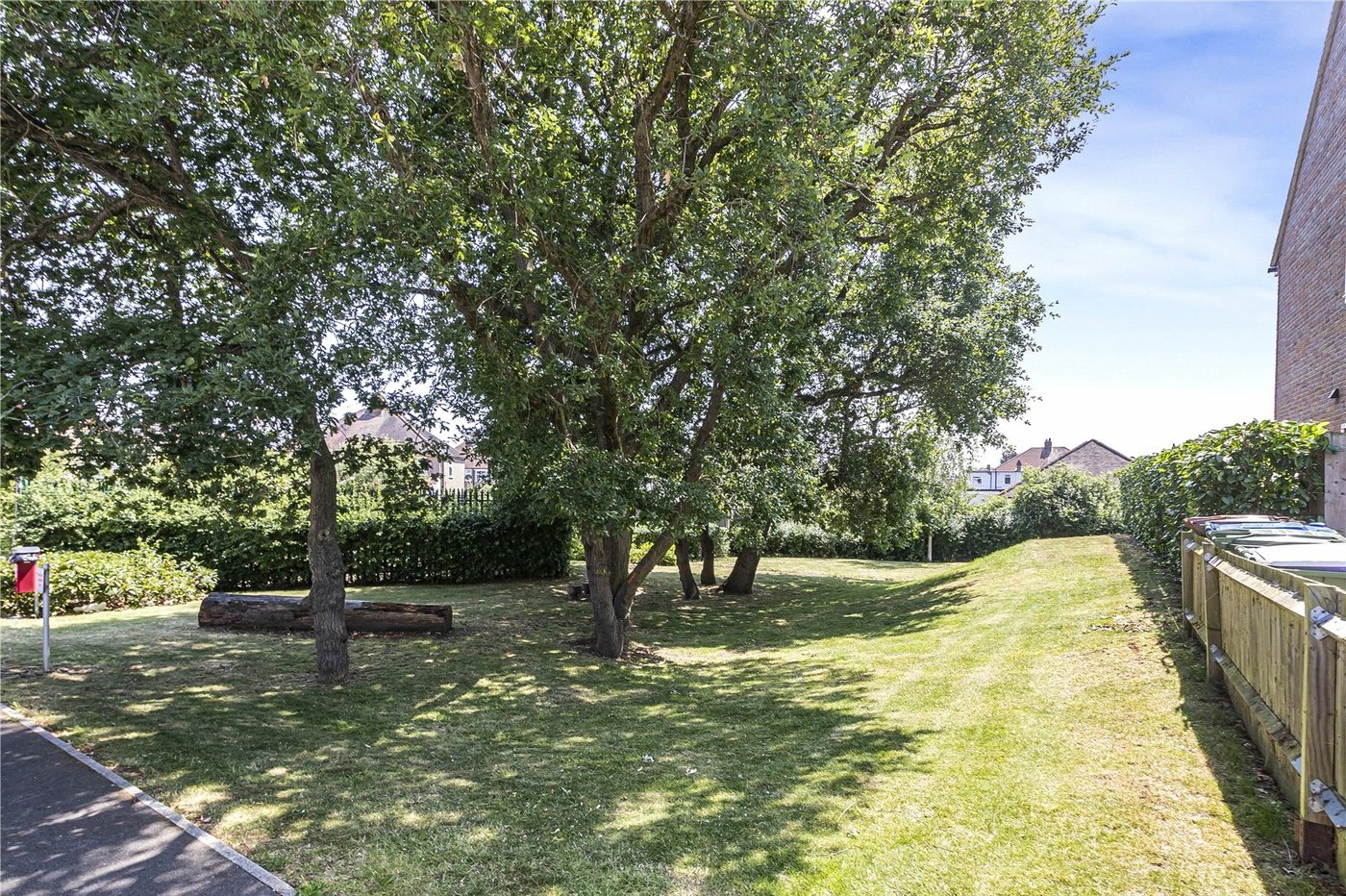 2 bedroom house for sale in Welling | Robinson Jackson