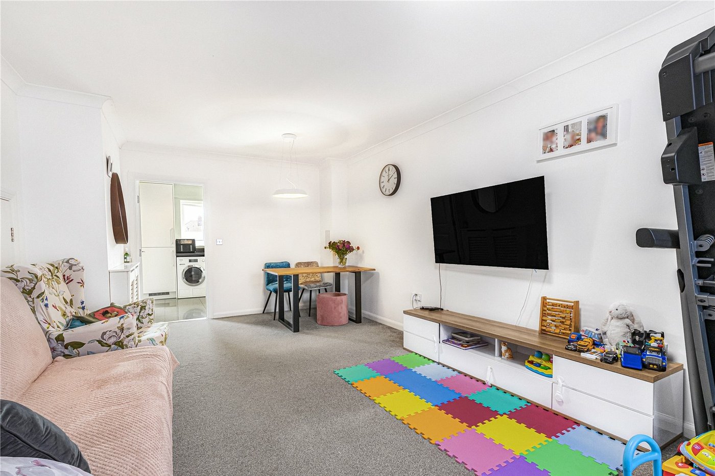 2 bedroom house for sale in Welling | Robinson Jackson