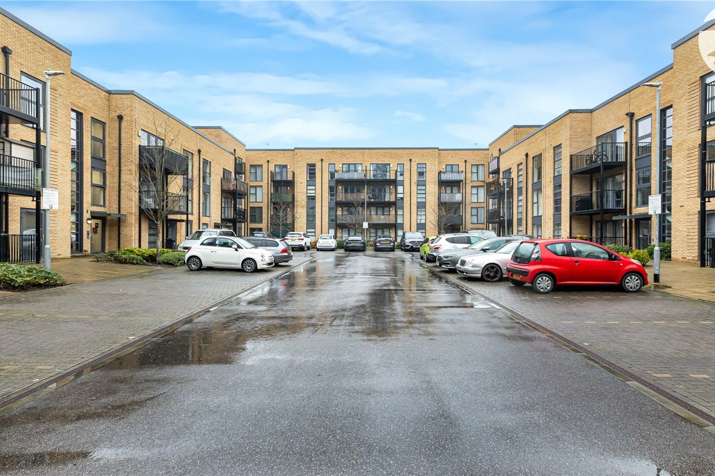 2 bedroom property for sale in Northfleet | Robinson Michael & Jackson