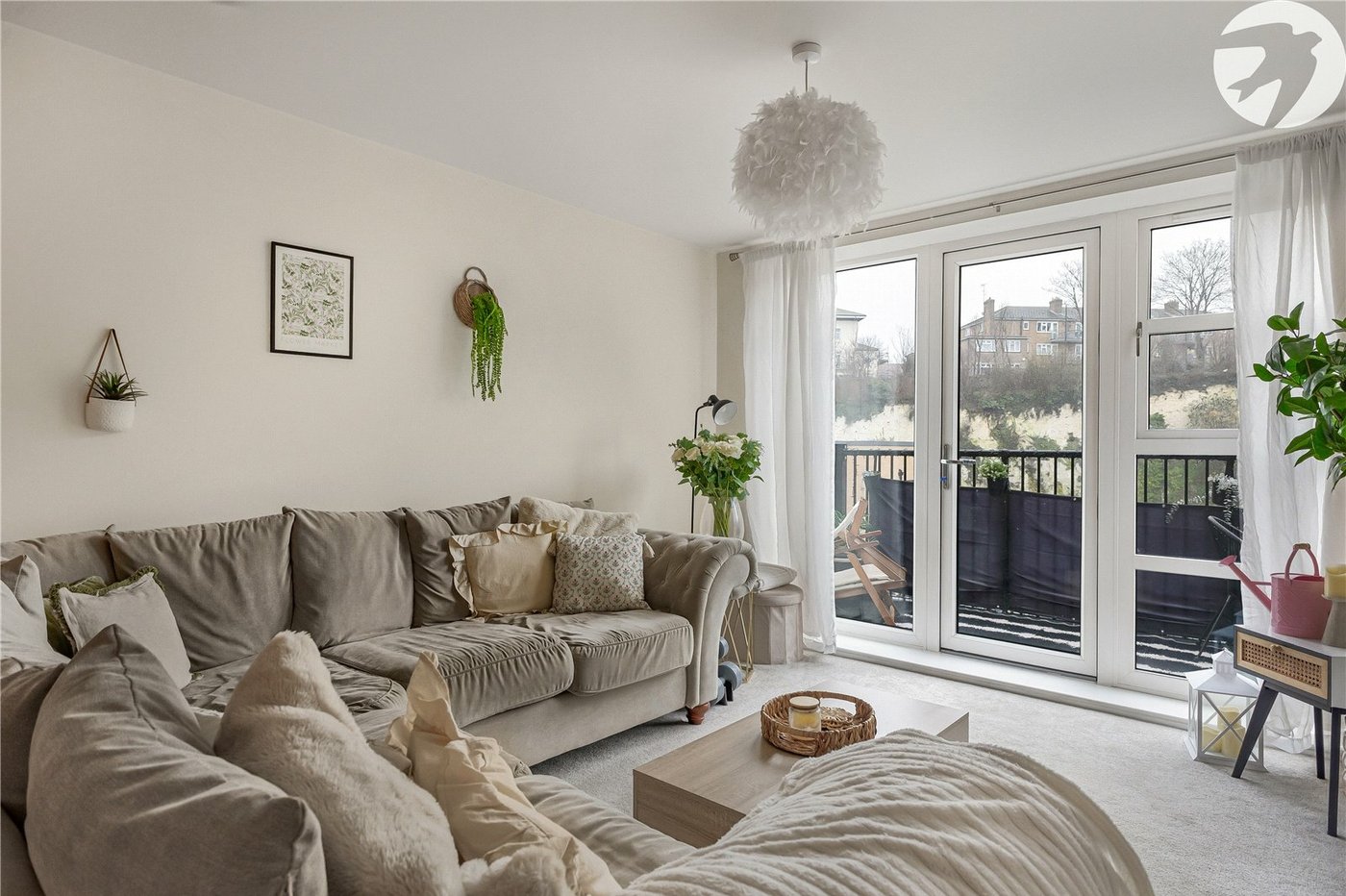 2 bedroom property for sale in Northfleet | Robinson Michael & Jackson