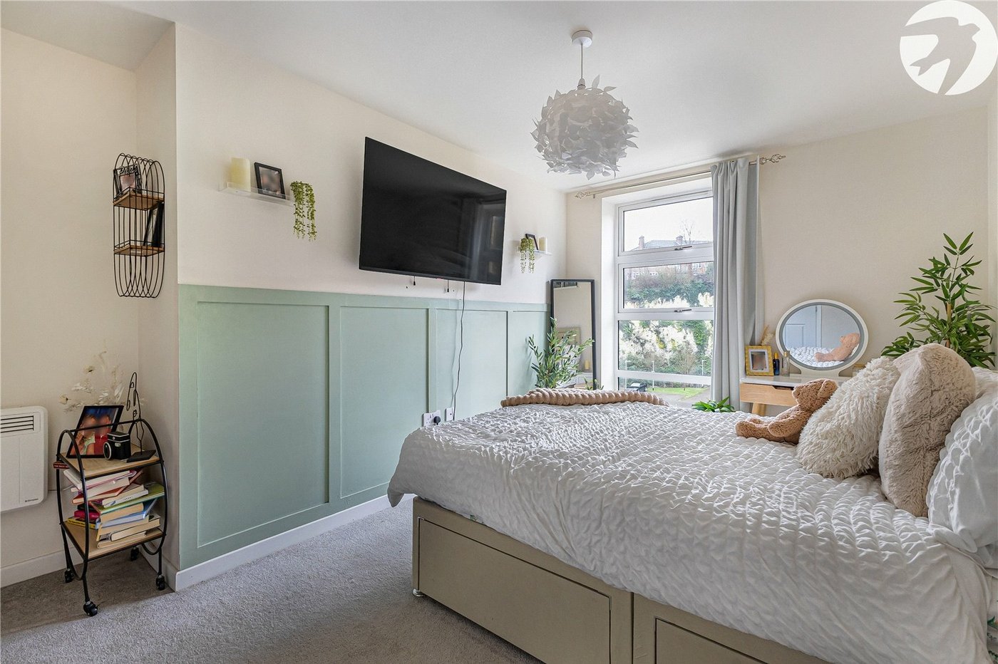 2 bedroom property for sale in Northfleet | Robinson Michael & Jackson