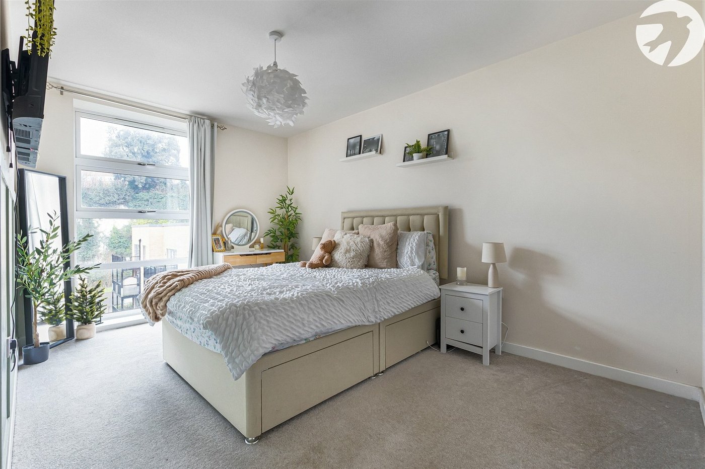 2 bedroom property for sale in Northfleet | Robinson Michael & Jackson