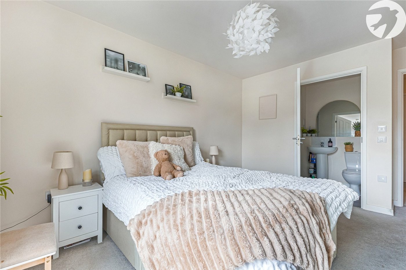 2 bedroom property for sale in Northfleet | Robinson Michael & Jackson
