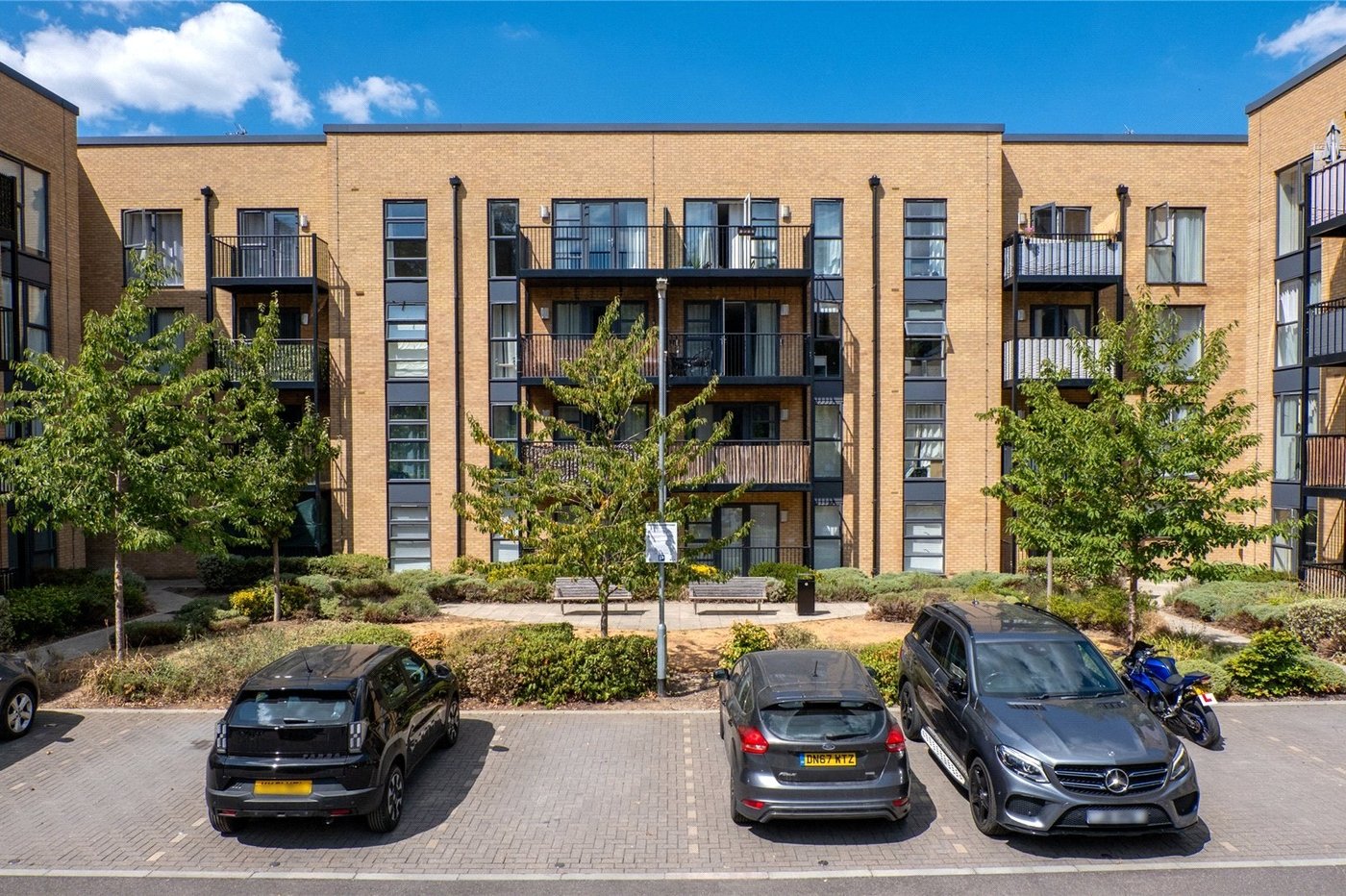 2 bedroom property for sale in Northfleet | Robinson Michael & Jackson