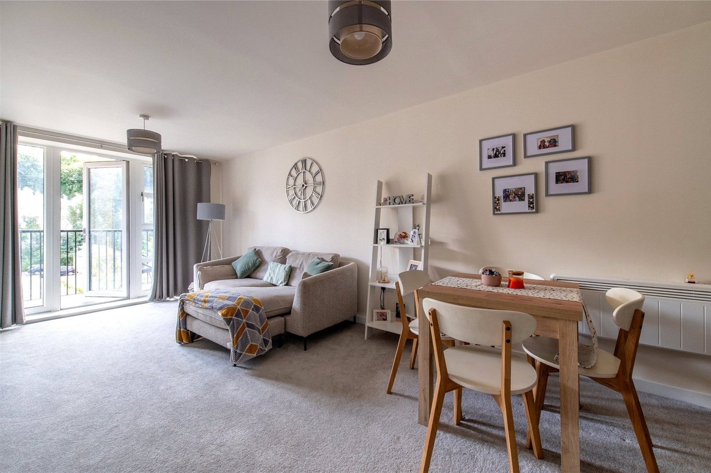 2 bedroom property for sale in Northfleet | Robinson Michael & Jackson