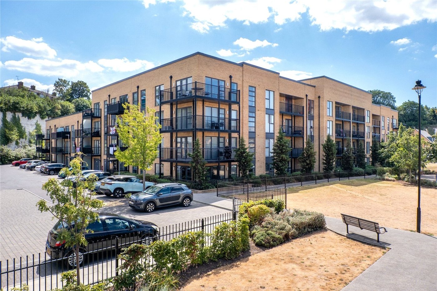 2 bedroom property for sale in Northfleet | Robinson Michael & Jackson