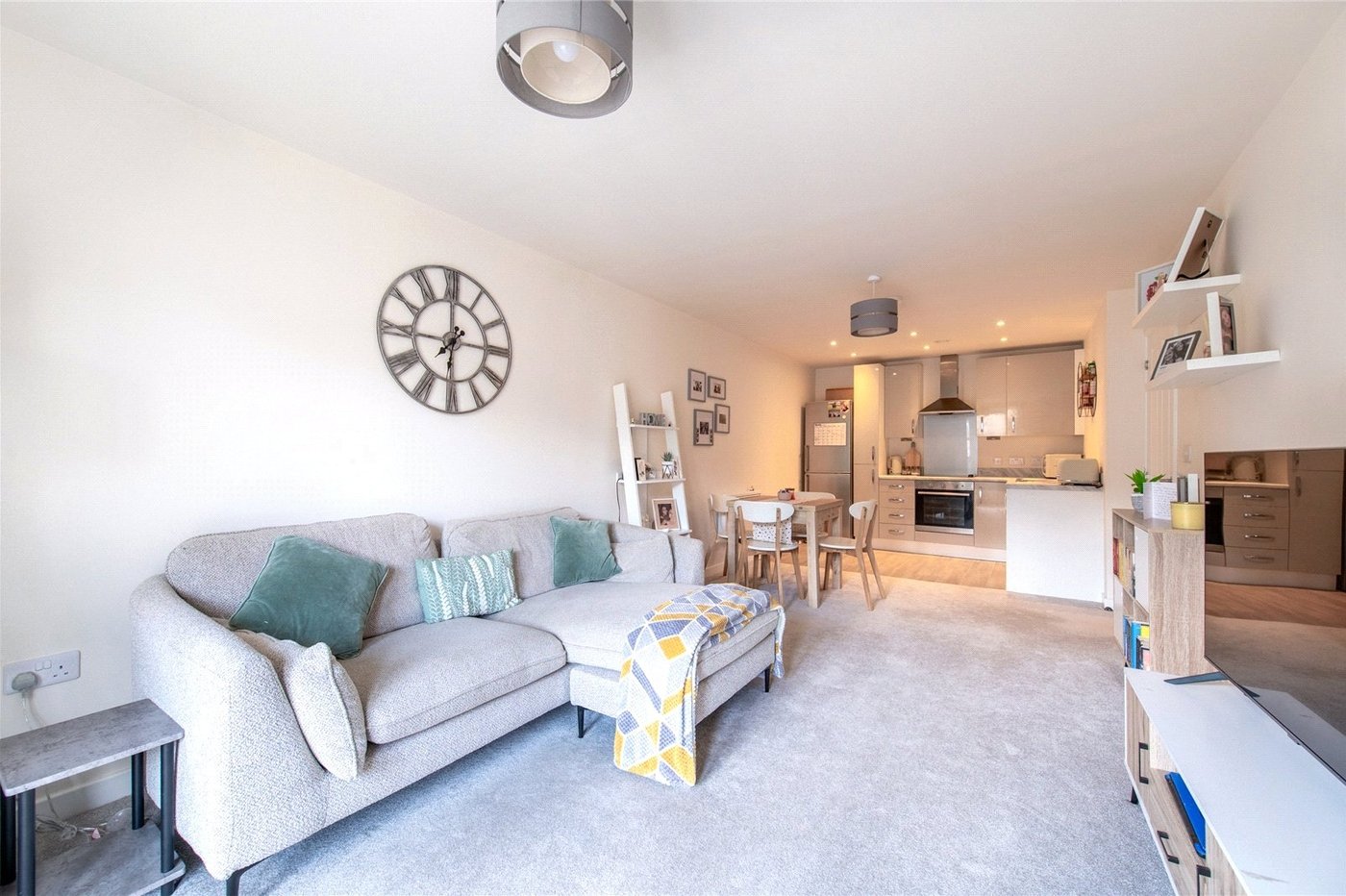 2 bedroom property for sale in Northfleet | Robinson Michael & Jackson