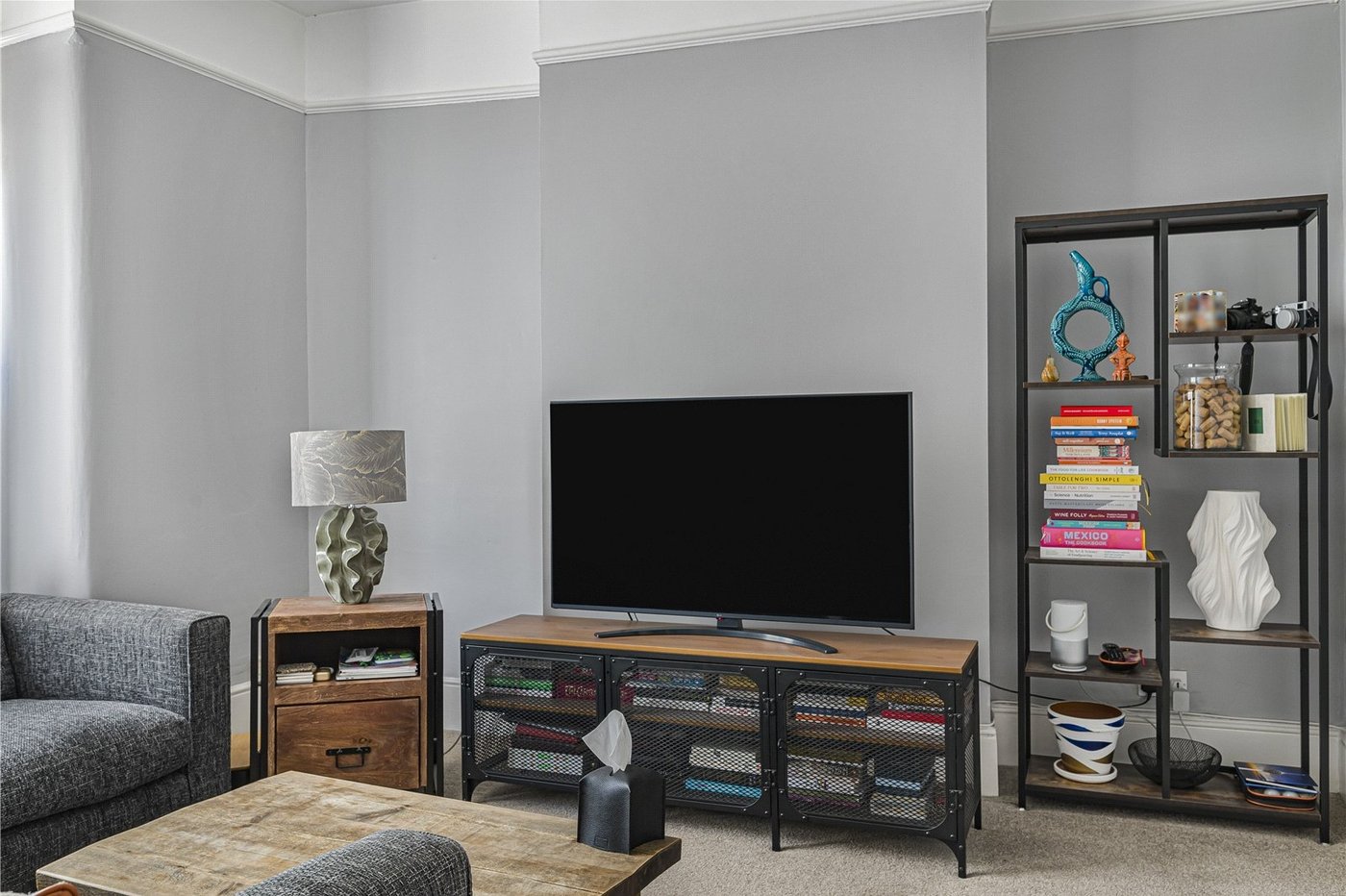 2 bedroom property for sale in Woolwich | Robinson Jackson
