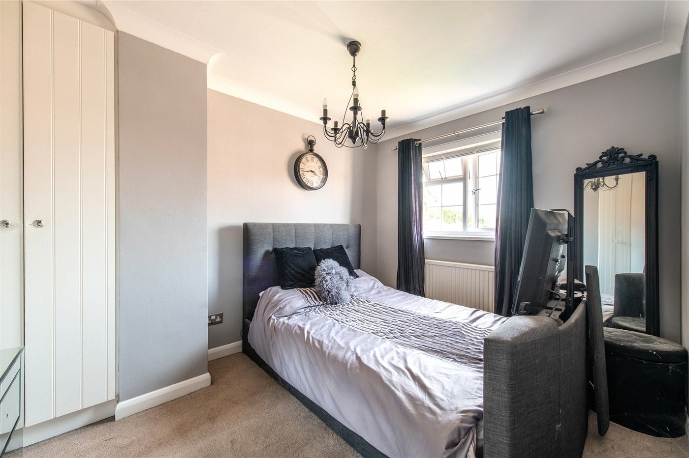 3 bedroom house for sale in Cliffe Woods | Robinson Michael & Jackson