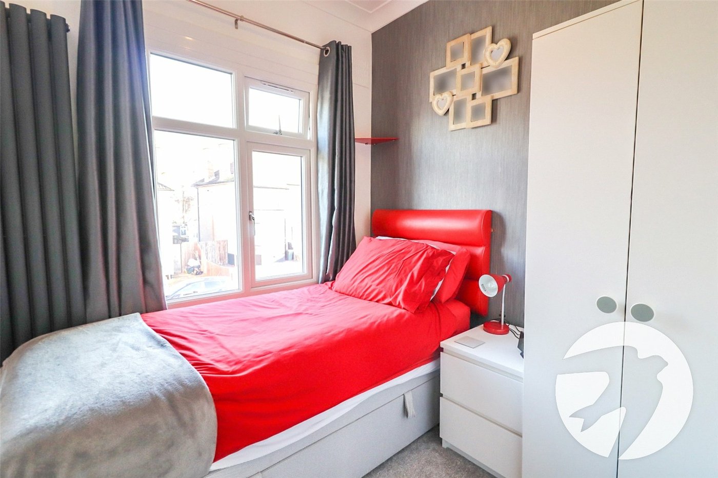 3 bedroom house for sale in Erith | Robinson Jackson