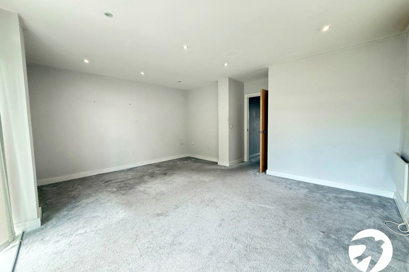 2 bedroom property for sale in London | Robinson Jackson