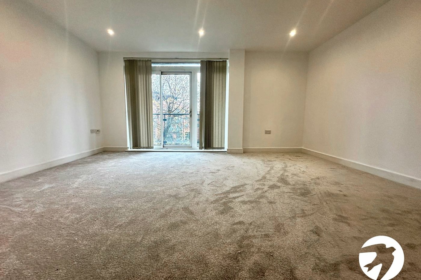 2 bedroom property for sale in London | Robinson Jackson