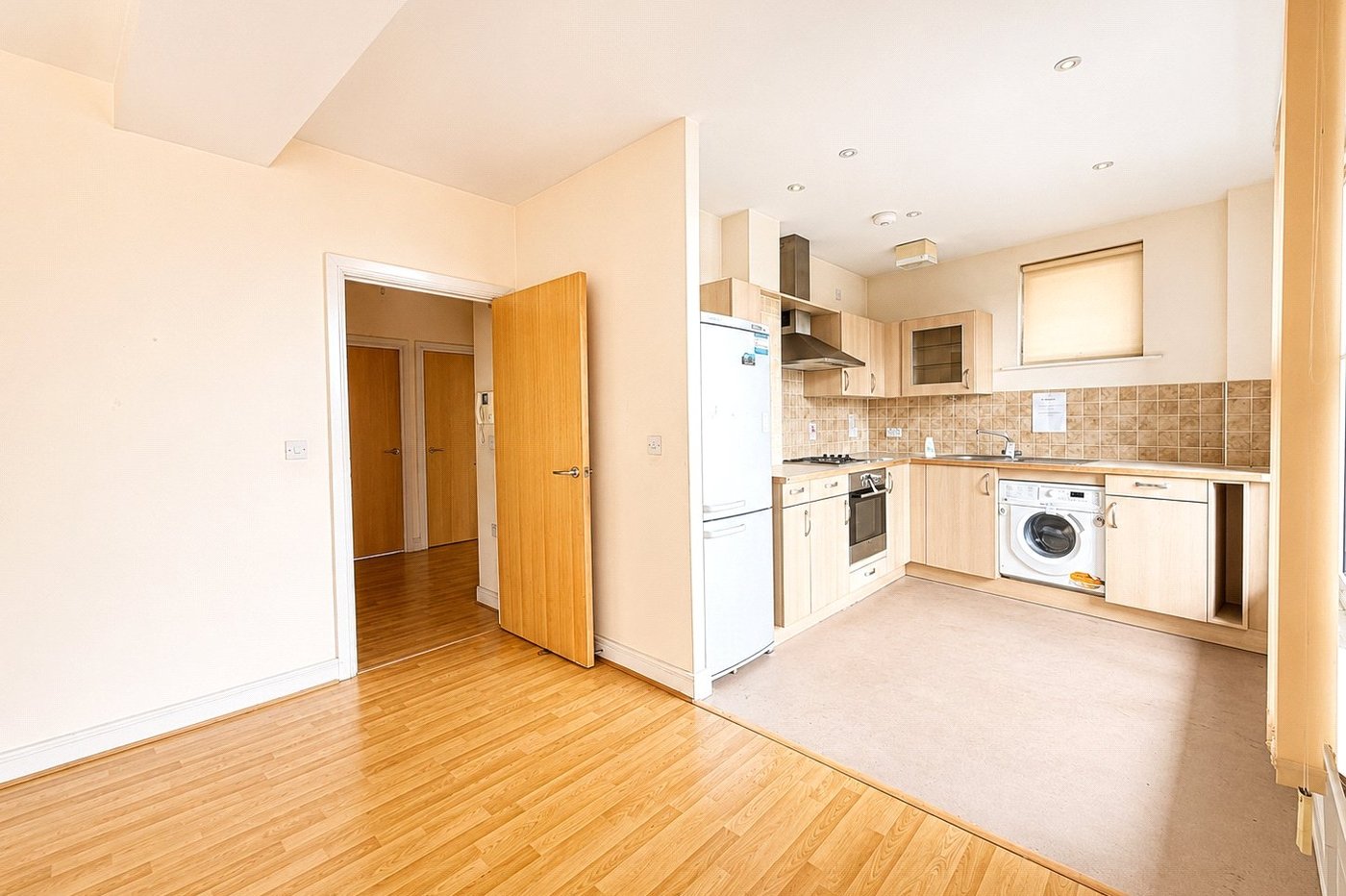 2 bedroom property for sale in London | Robinson Jackson
