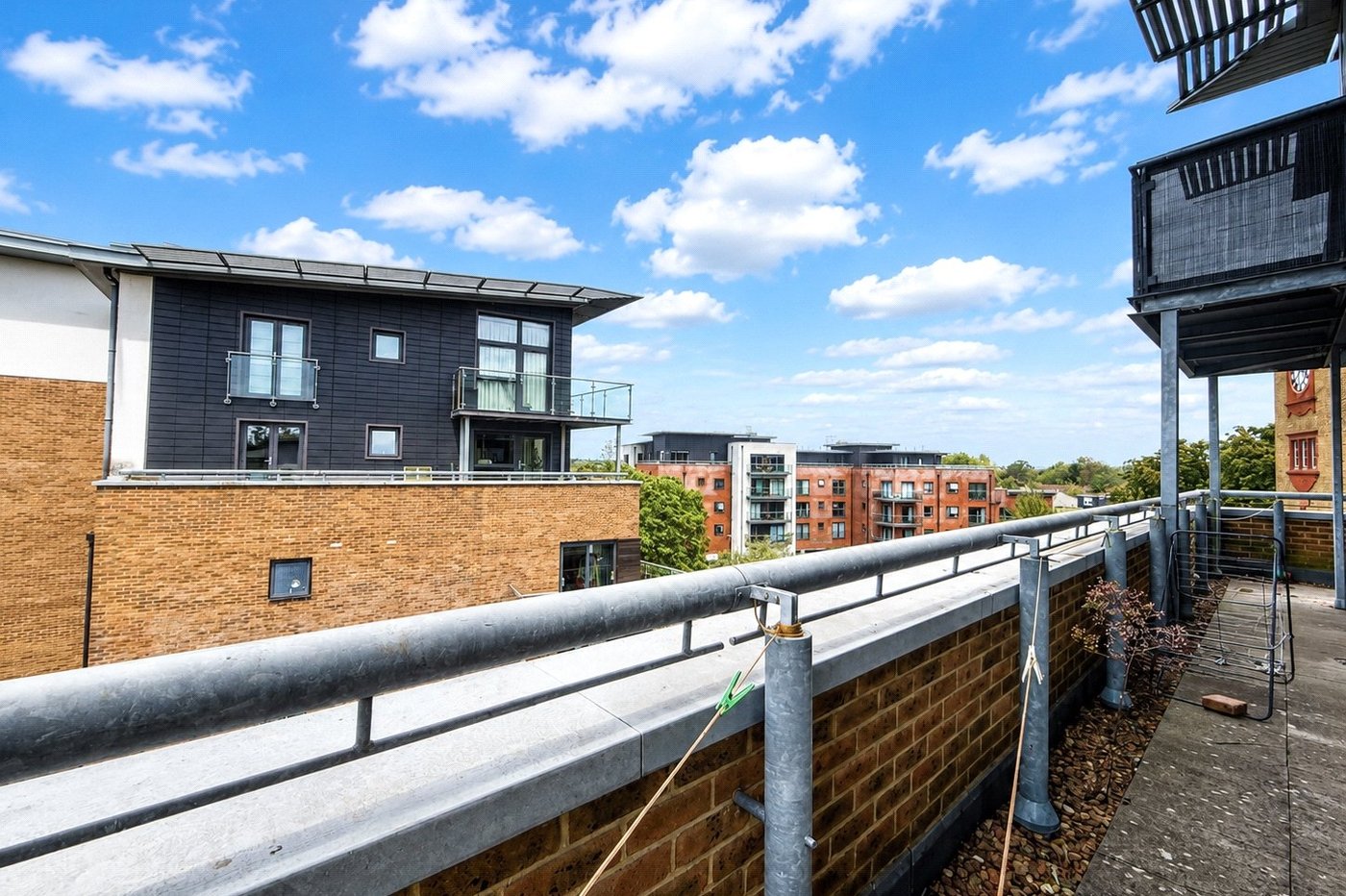 2 bedroom property for sale in London | Robinson Jackson