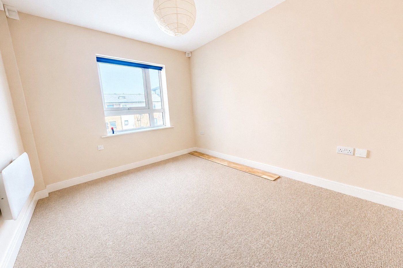 2 bedroom property for sale in London | Robinson Jackson