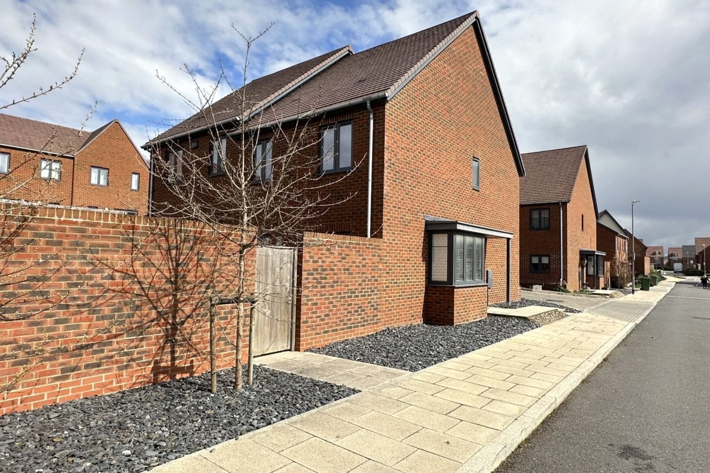 house for sale in Castle Hill, Ebbsfleet Valley, DA10 Robinson Jackson