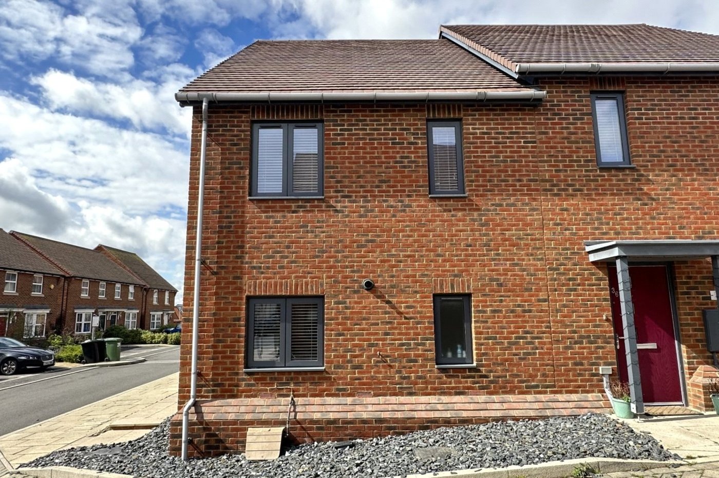 house for sale in Castle Hill, Ebbsfleet Valley, DA10 Robinson Jackson