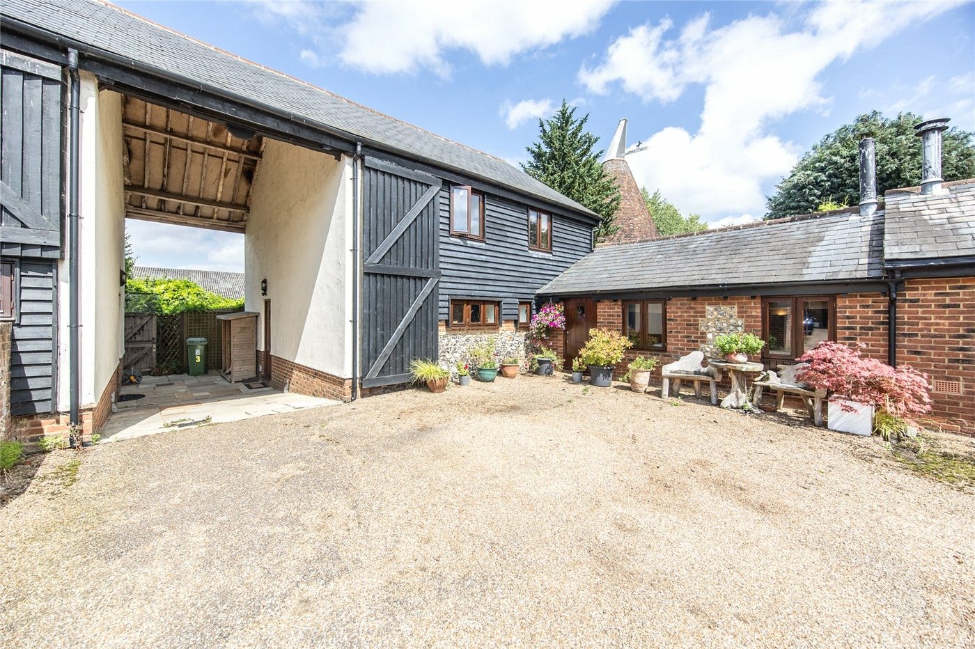 3 bedroom property for sale in Sevenoaks | Robinson Michael & Jackson