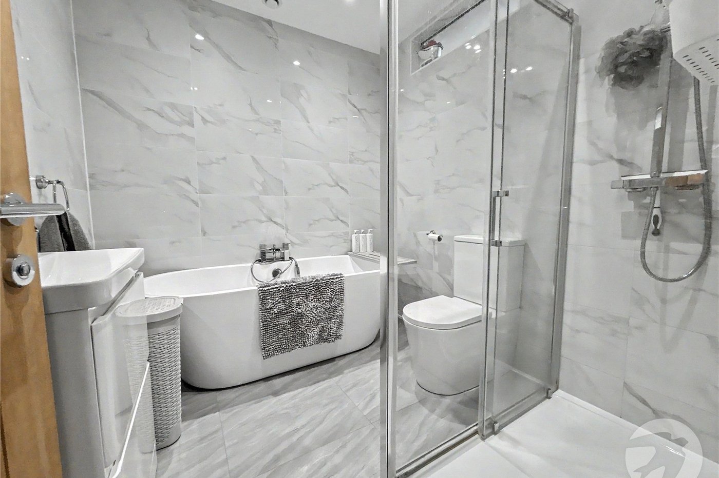 2 bedroom house for sale in Sidcup | Robinson Jackson