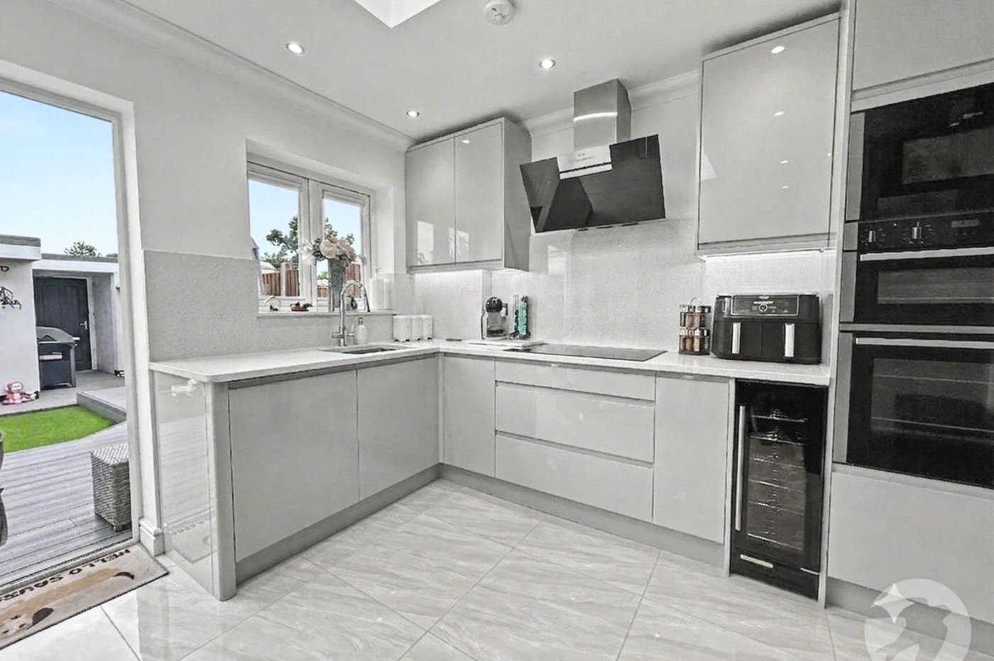 2 bedroom house for sale in Sidcup | Robinson Jackson