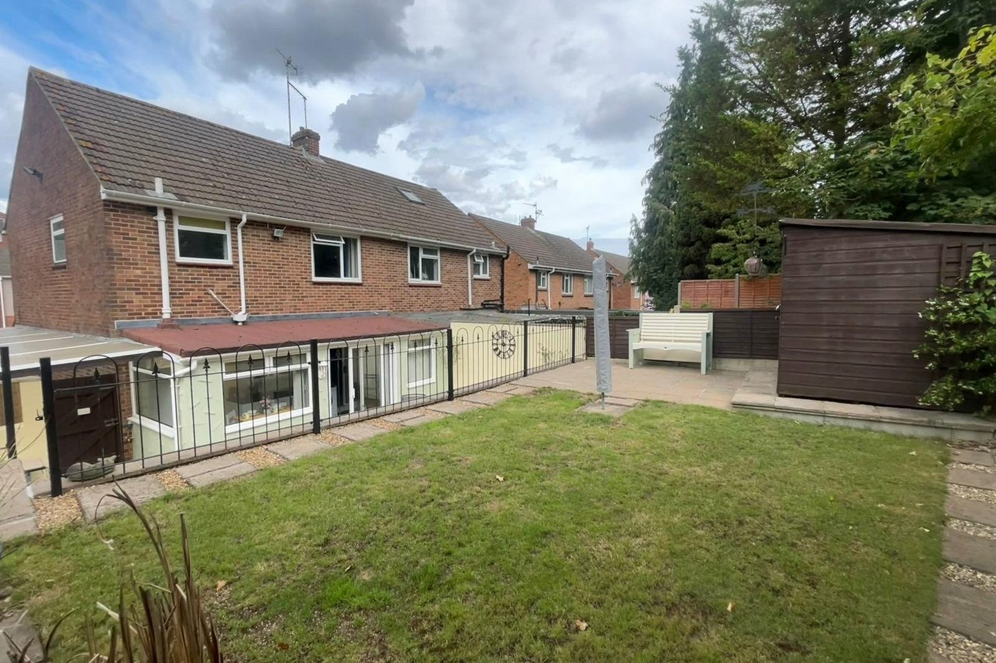 3 bedroom house for sale in Davis Estate | Robinson Michael & Jackson