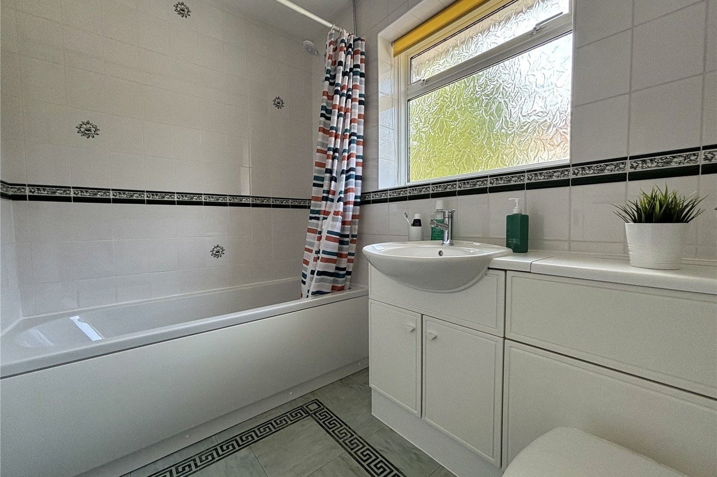 3 bedroom house for sale in Davis Estate | Robinson Michael & Jackson