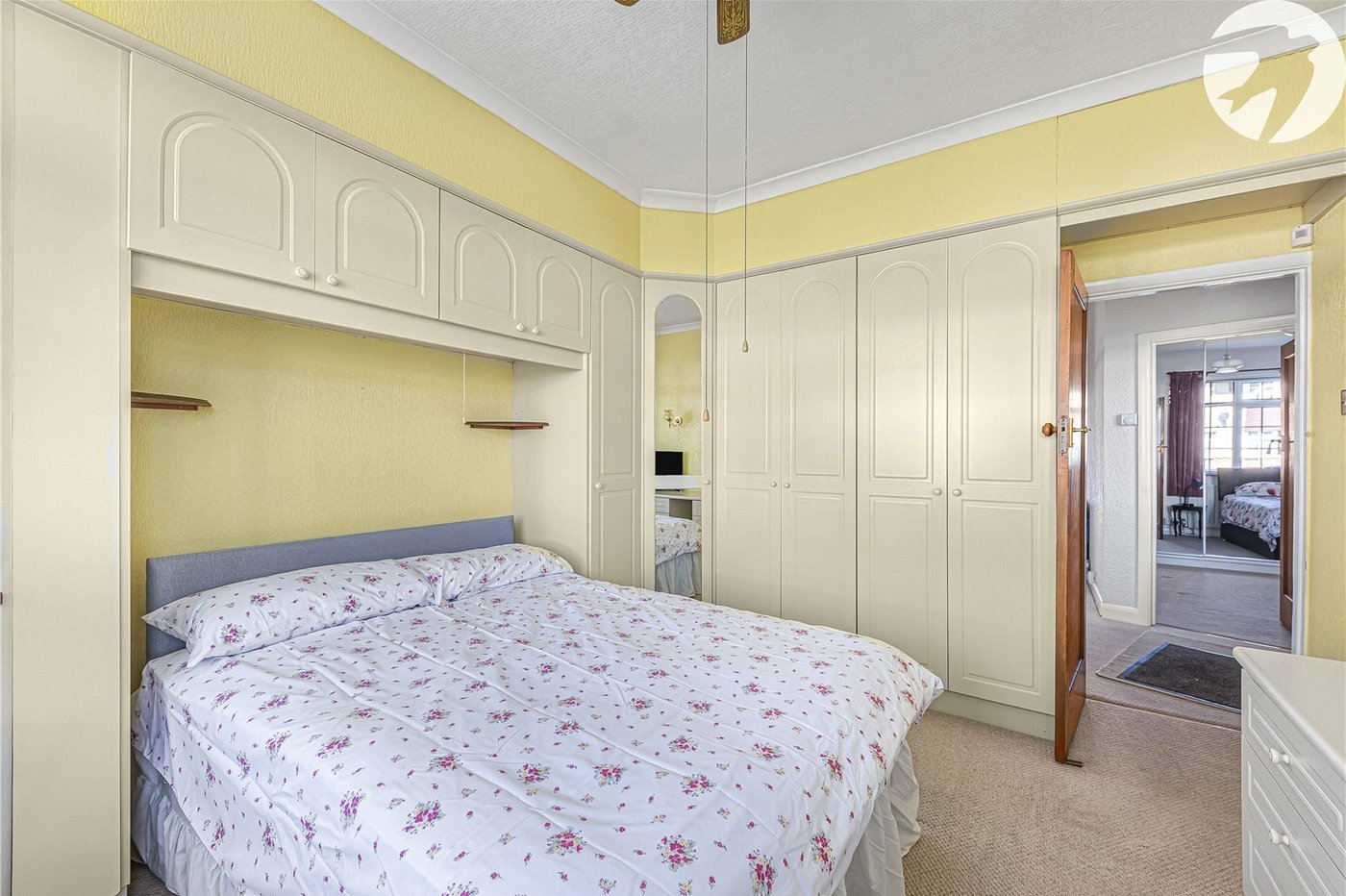 2 bedroom bungalow for sale in Bexleyheath | Robinson Jackson