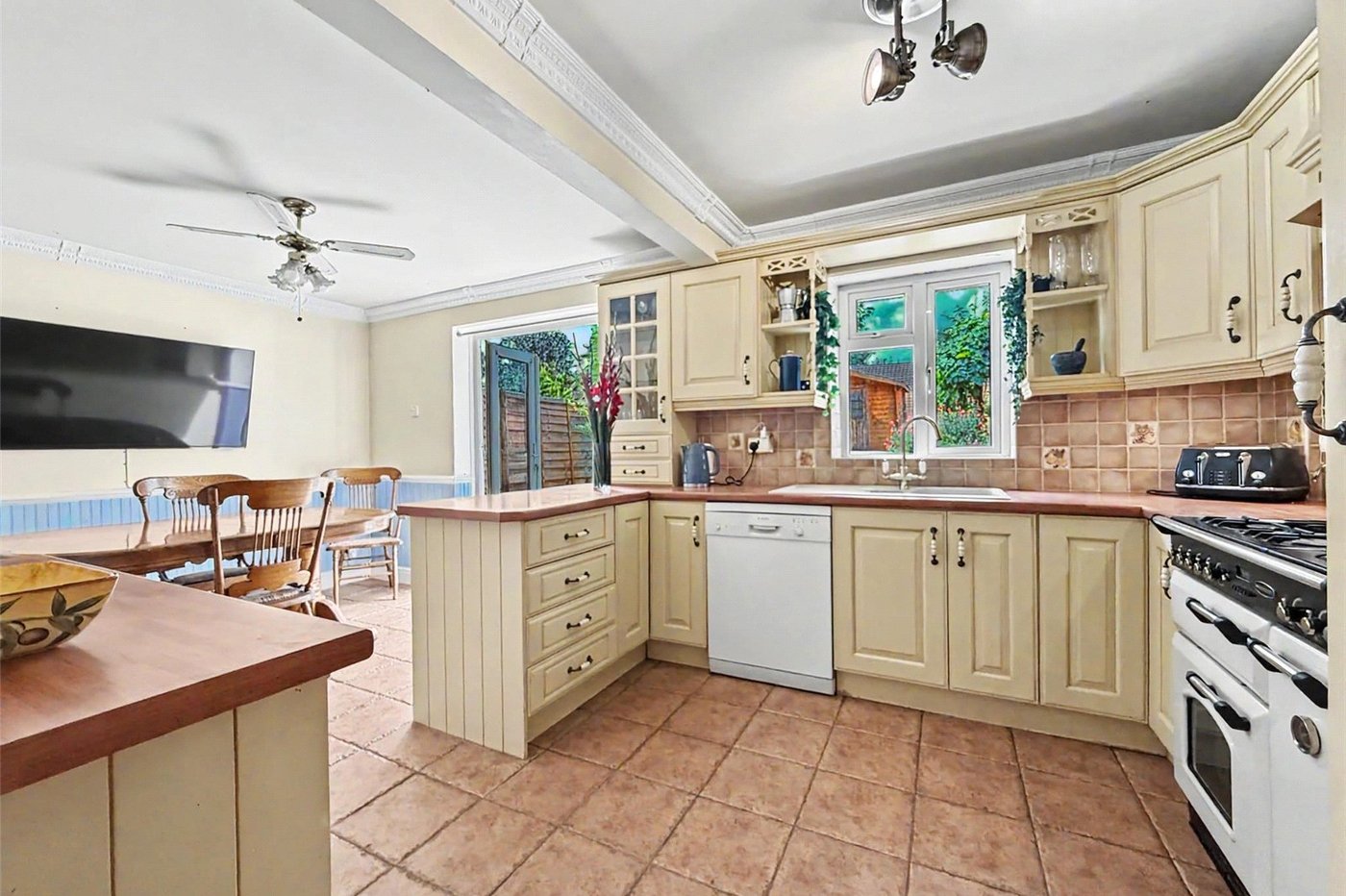 3 bedroom house for sale in Gillingham | Robinson Michael & Jackson