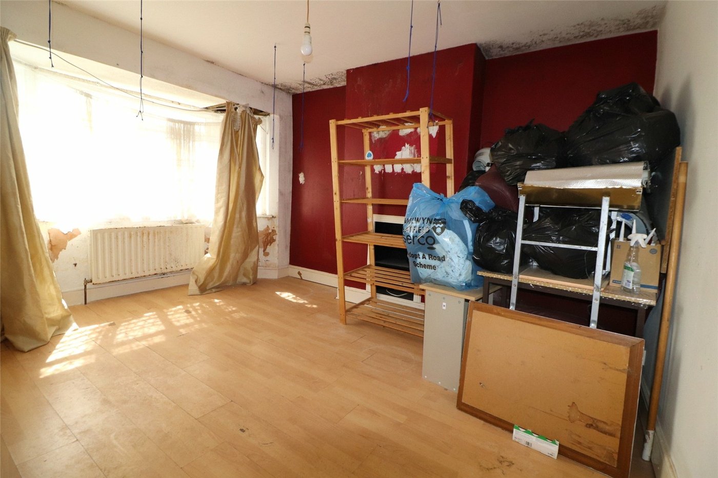 2 bedroom bungalow for sale in Erith | Robinson Jackson