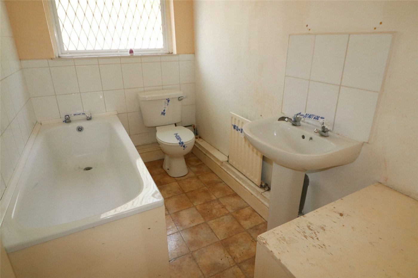 2 bedroom bungalow for sale in Erith | Robinson Jackson